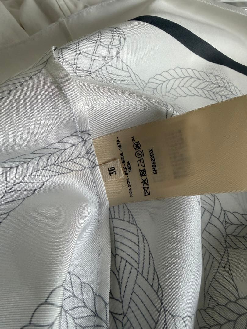 未使用同様エルメスシルクワンピース25年コレクション36サイズ