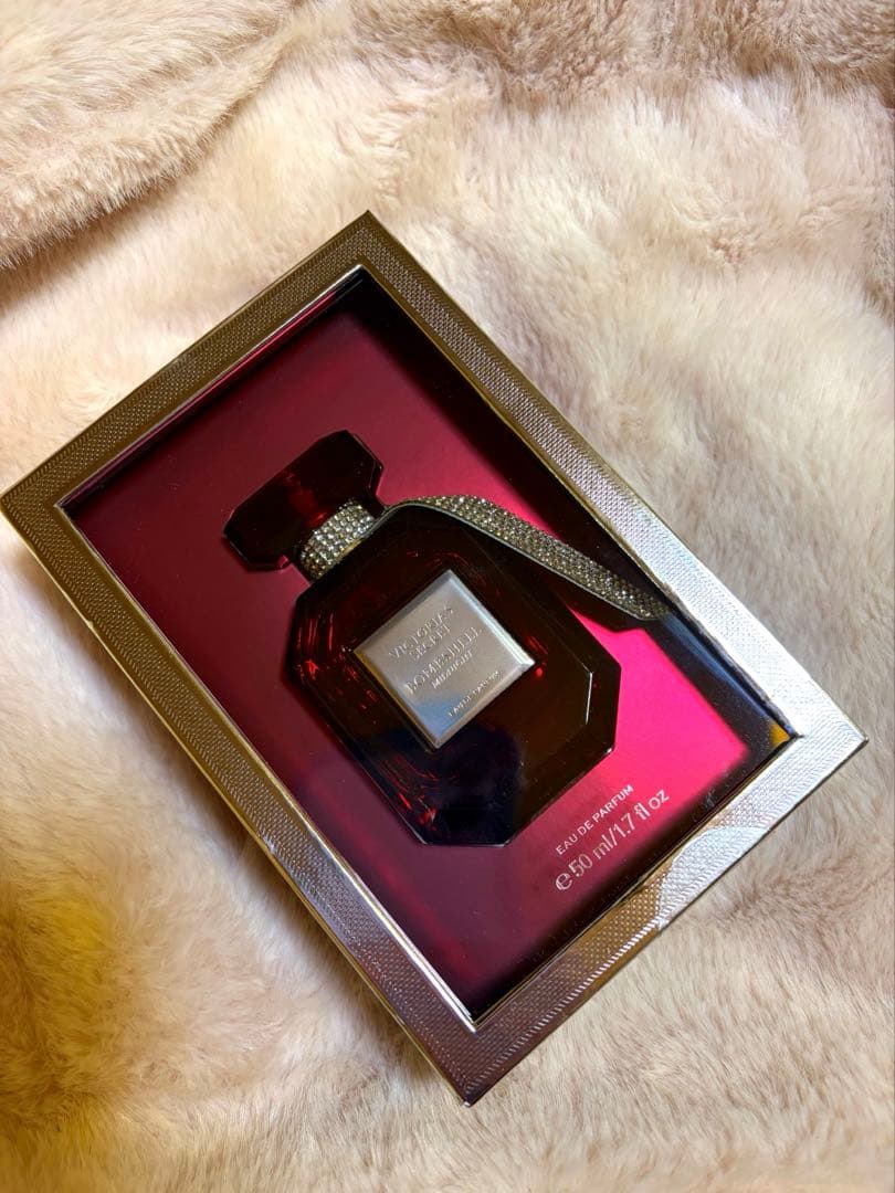 【本日値下げ】ヴィクトリアシークレット　クリスマス限定コレクションの香水50ml