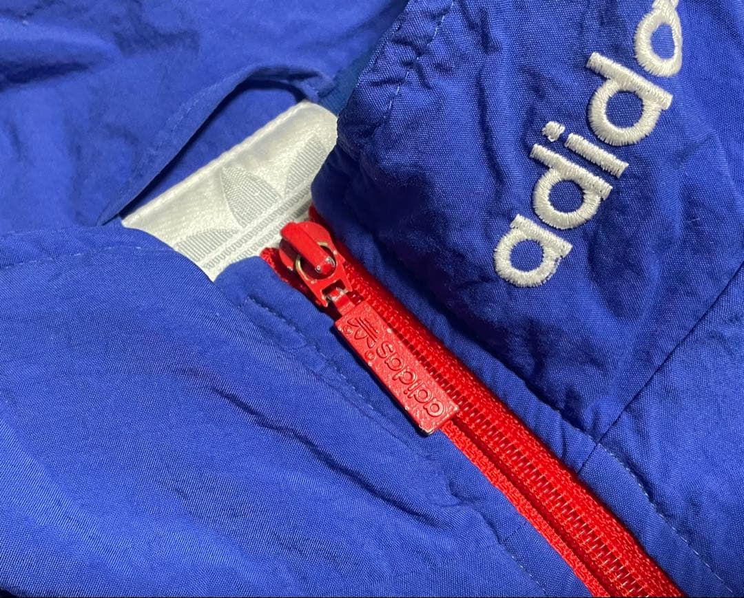 アディダス 銀タグ 万国旗タグ バイエルンミュンヘン 90s シェルジャケット