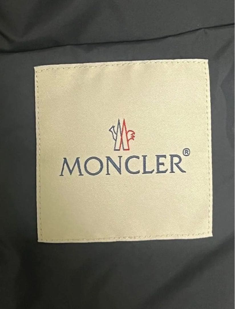 ゆきんこ【極美品】モンクレール　ダウンベスト　TREOMPAN　サイズ1