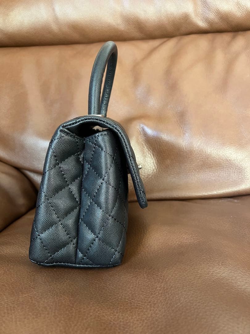 キルティングハンドバッグ