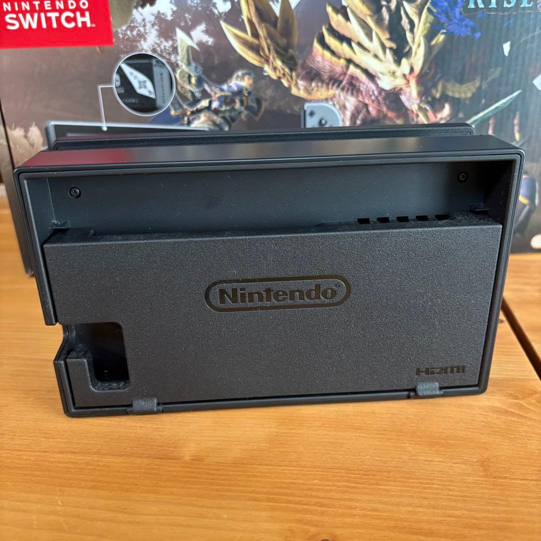 【美品】ニンテンドーSwitch モンハンライズ スペシャルエディション