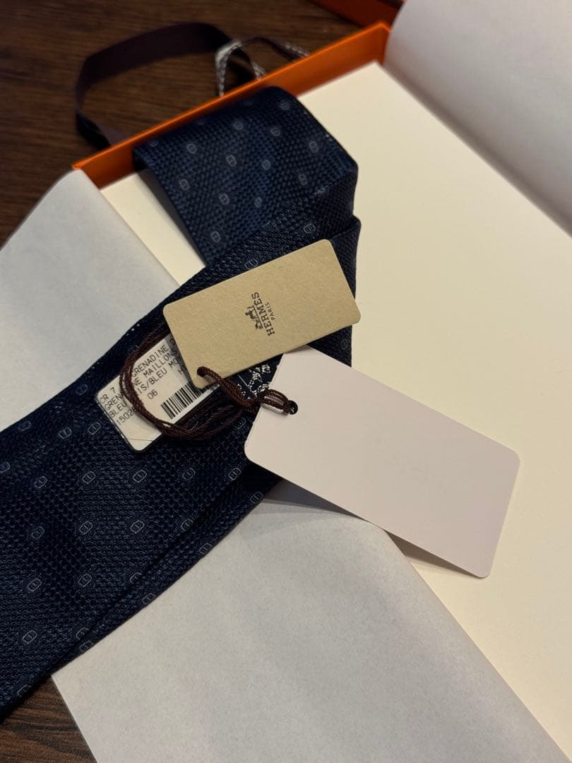 エルメス　シルクタイ7cm グルナディーヌ・マイヨン