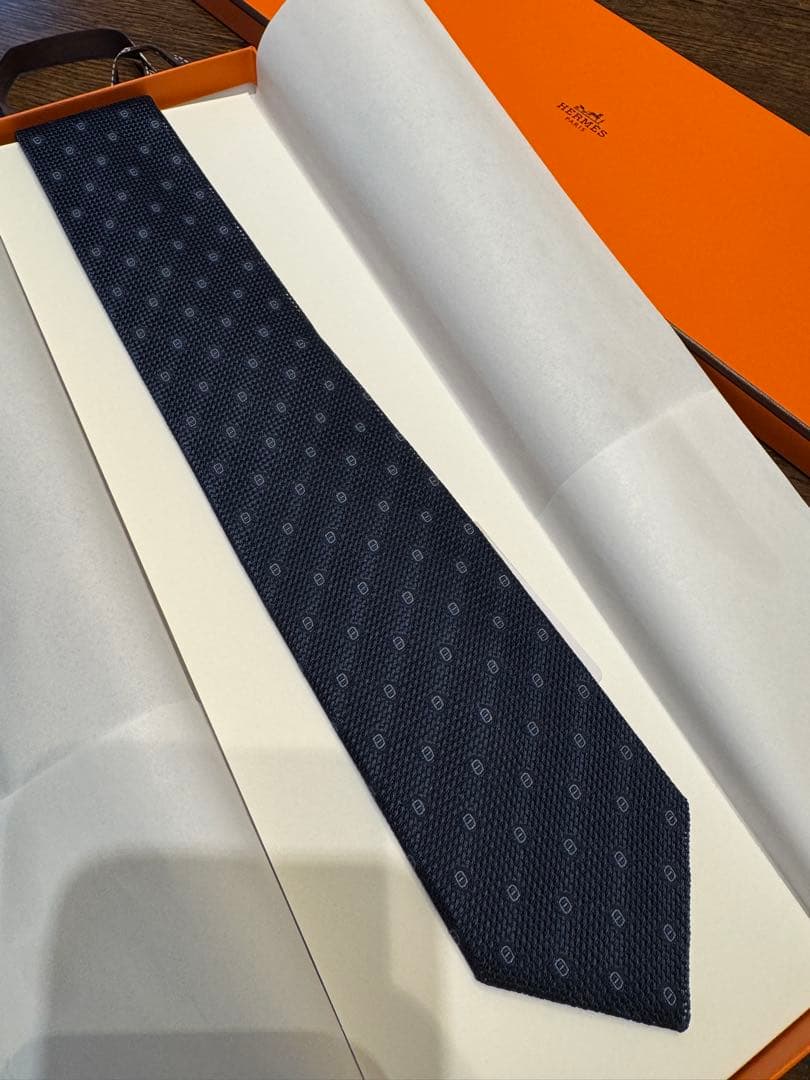 エルメス　シルクタイ7cm グルナディーヌ・マイヨン