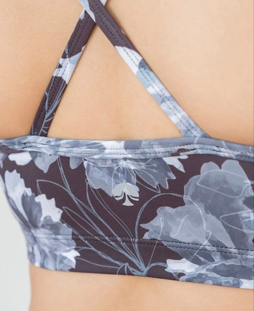 新品　SUKALA ヨガウェア LL サイズ 花柄