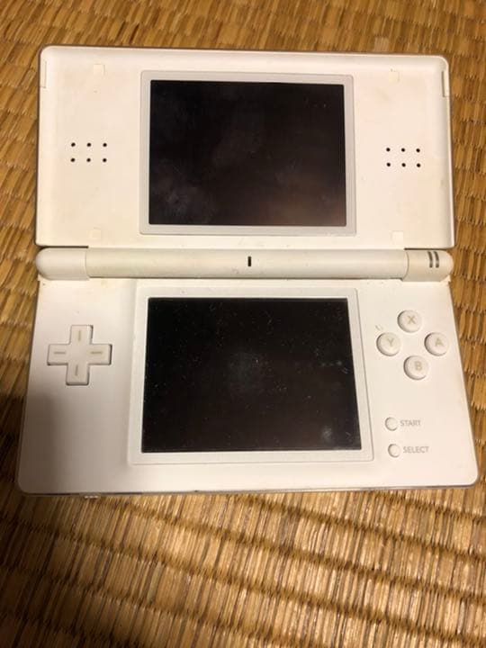 ニンテンドーDS lite