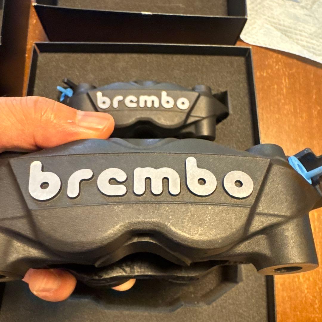 スズキ　KATANA 刀　brembo キャリパー 2個セット　新車外し