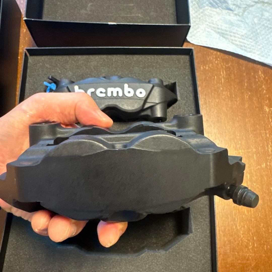 スズキ　KATANA 刀　brembo キャリパー 2個セット　新車外し