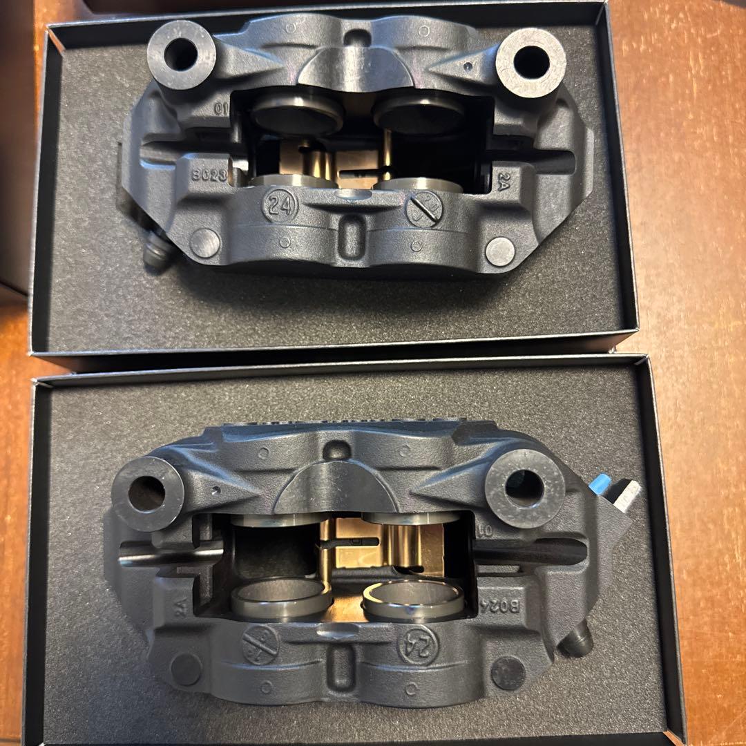 スズキ　KATANA 刀　brembo キャリパー 2個セット　新車外し