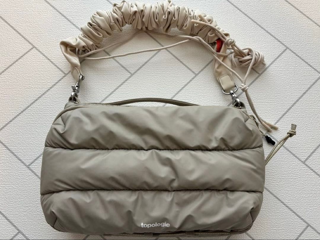 topologie ボトルサコッシュ　ラージ　ベージュ 【ストラップ付】