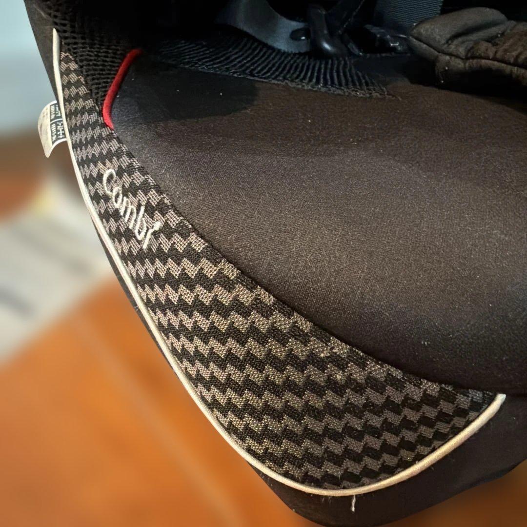 【中古】コンビ ジョイトリップ エッグショック チャイルドシート　ジュニアシート