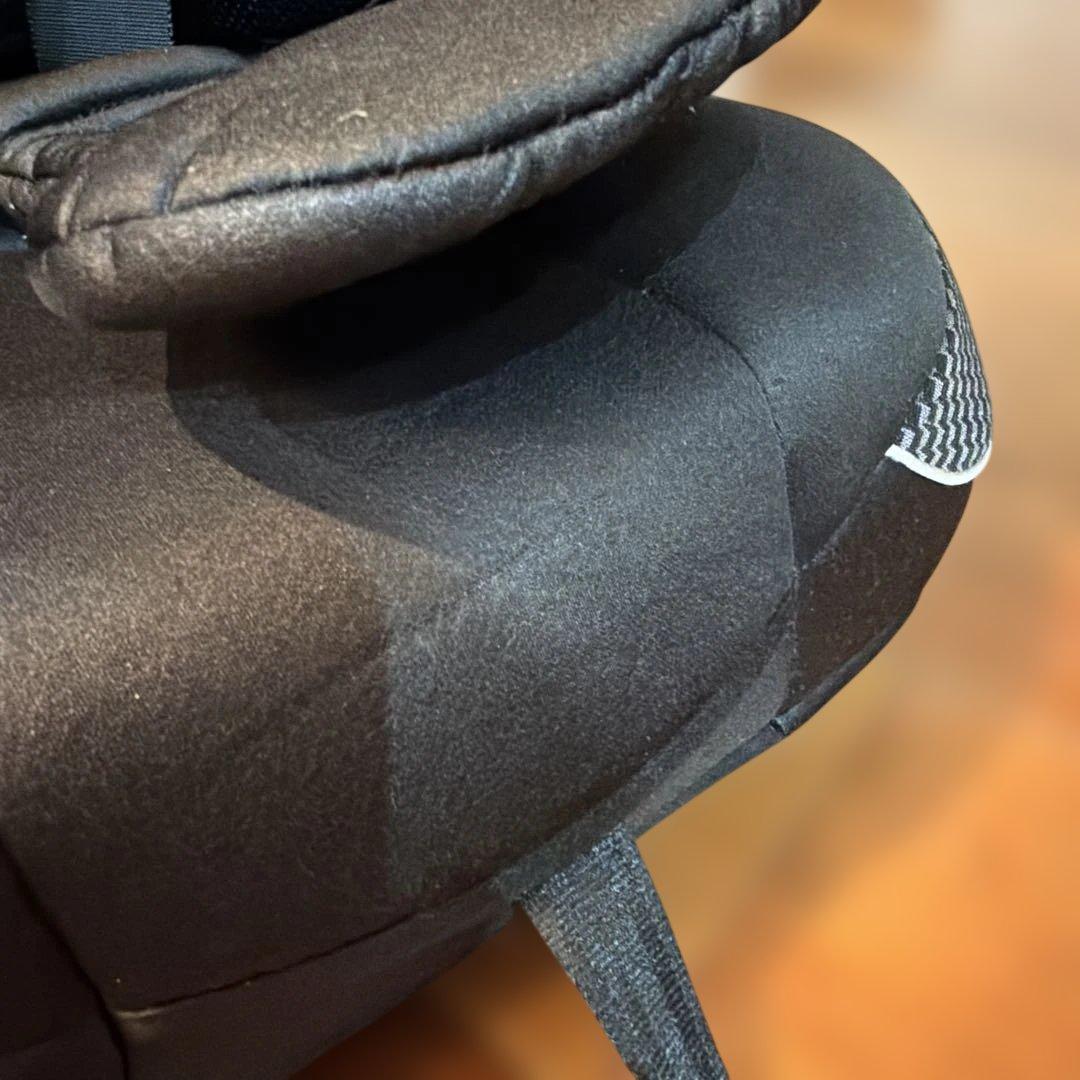 【中古】コンビ ジョイトリップ エッグショック チャイルドシート　ジュニアシート