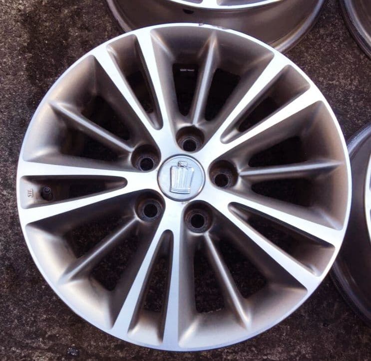 手渡し可能　トヨタ純正アルミホイール4本 クラウン 200系 後期