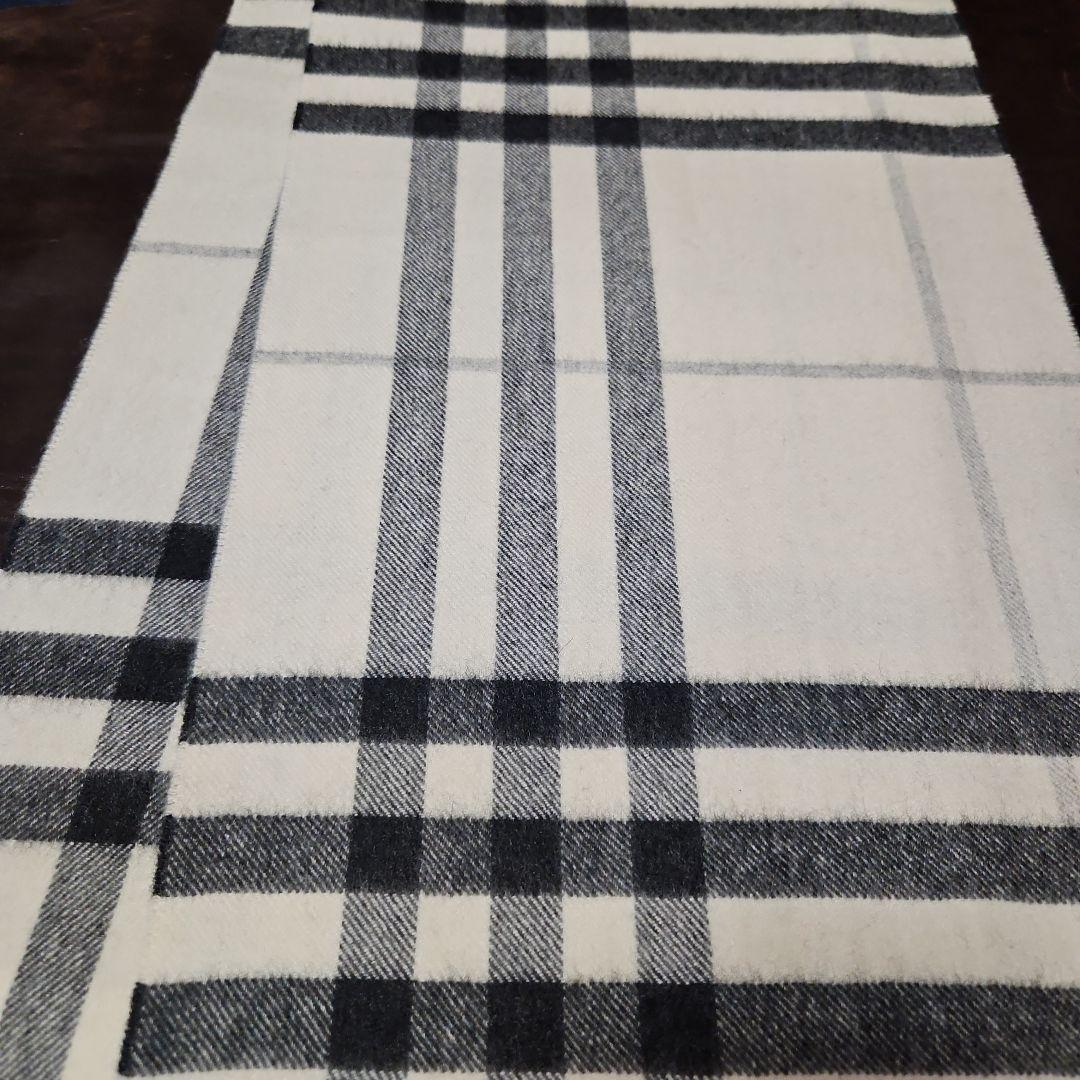 s　　BURBERRY　バーバリー　カシミヤマフラー