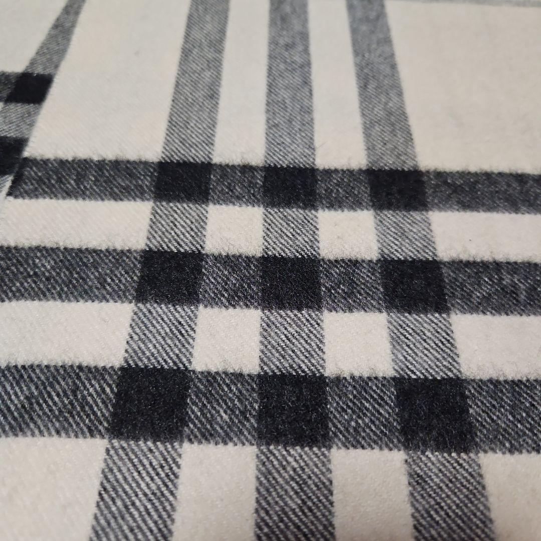 s　　BURBERRY　バーバリー　カシミヤマフラー