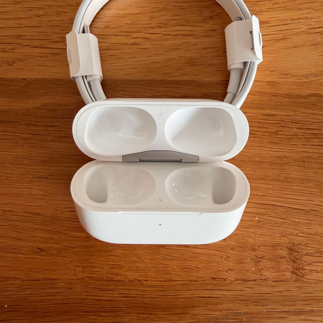 【美品】Apple AirPods pro2本体 ホワイト