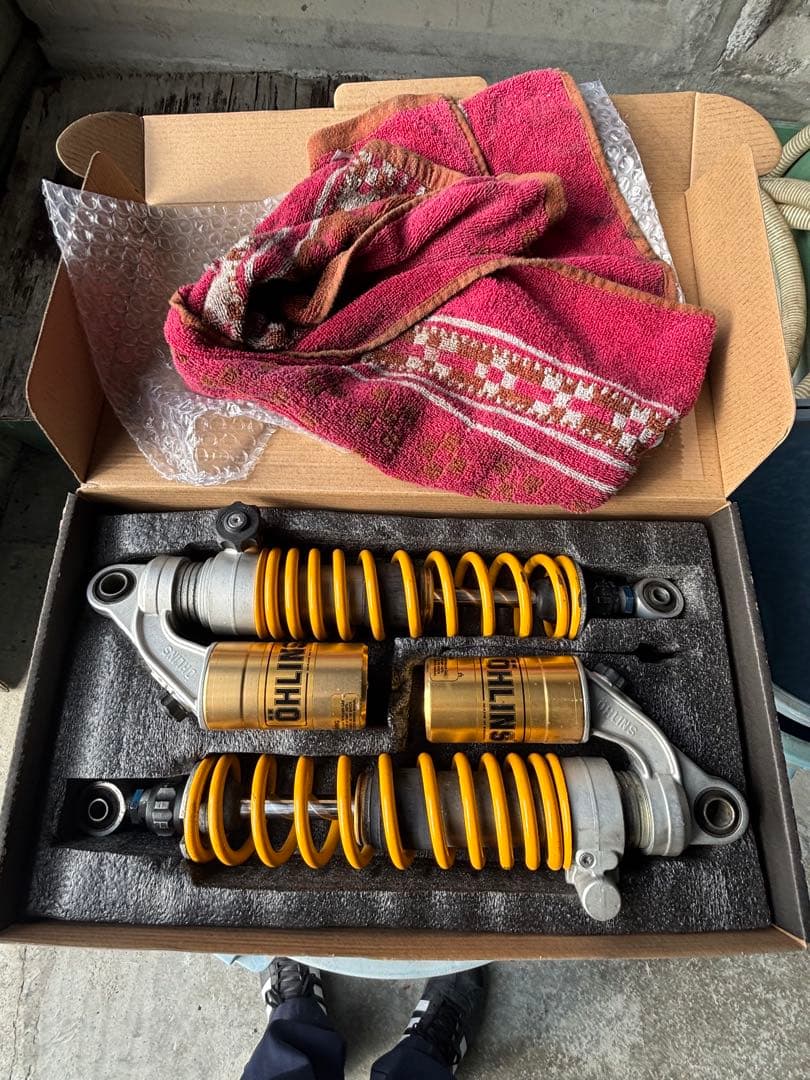 Öhlins サスペンションショック ゴールド/オレンジ