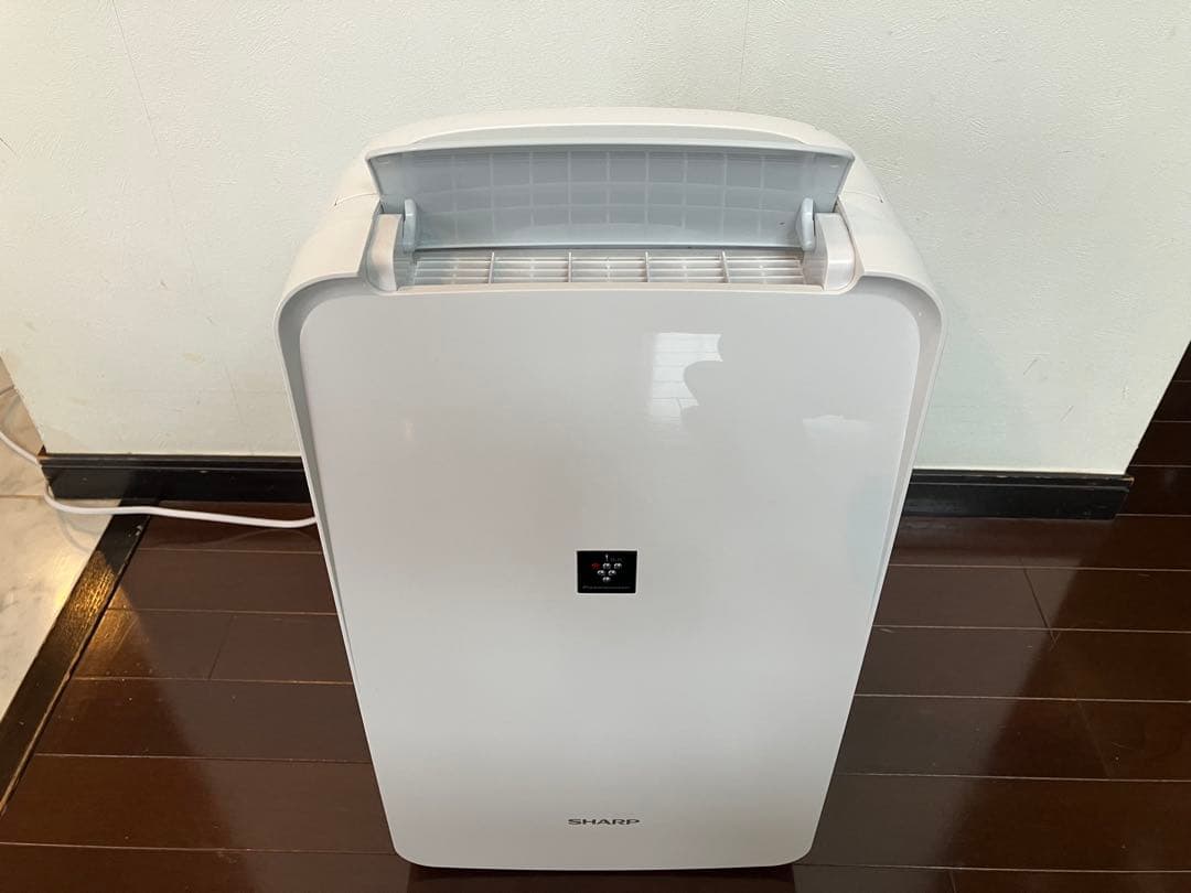 SHARP 除湿機 2022年製　CV-N71-W ホワイト 取扱説明書付き