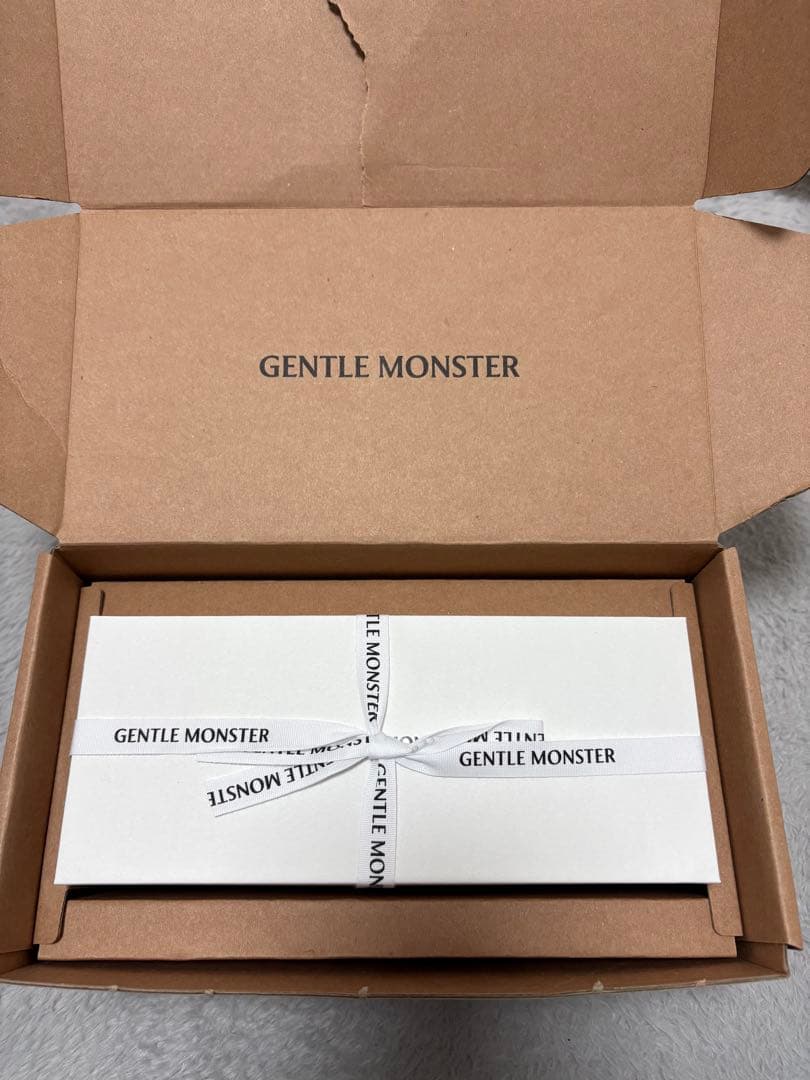 GENTLE MONSTER ブラック 箱付き 未使用正規品 Devon01