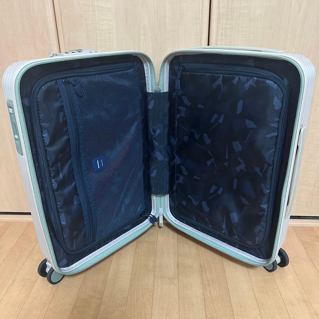 【美品】 イノベーター　スーツケース　38L　サンドベージュ　機内持ち込みサイズ
