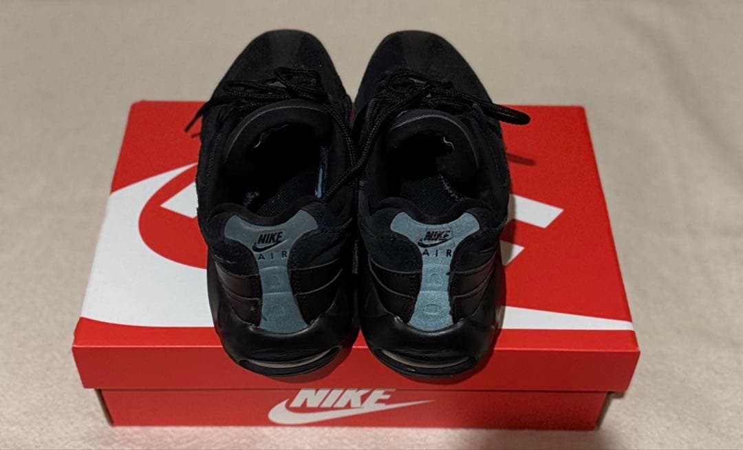 弥*々様 NIKE AIRMAX 95 ESSENTIAL Triple Bla