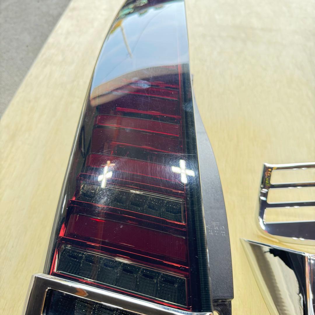 ダズテール　限定色！！　80ヴォクシーノアエスクァイア