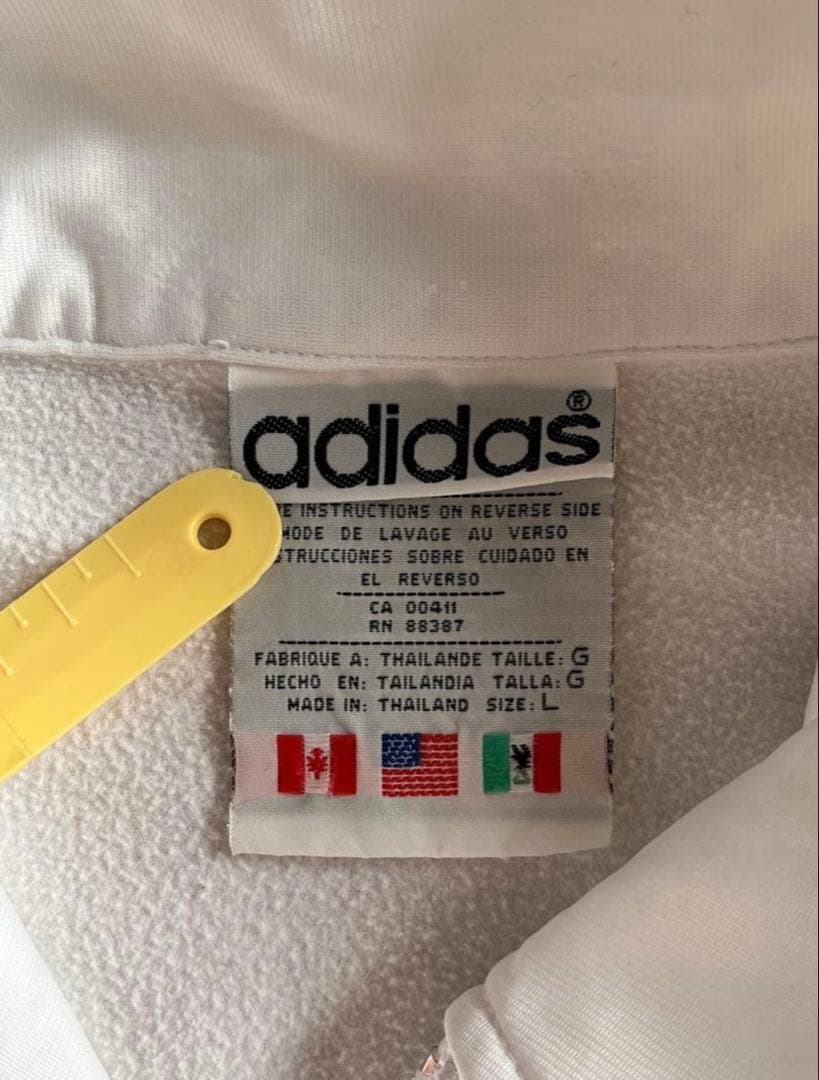 【入手困難】80s後半adidasトラックジャケット万国旗ホワイト　白