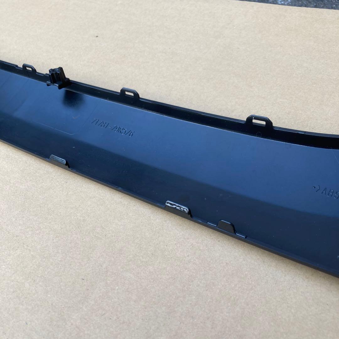 スペーシアギア　ガーニッシュセット　新車剥がし