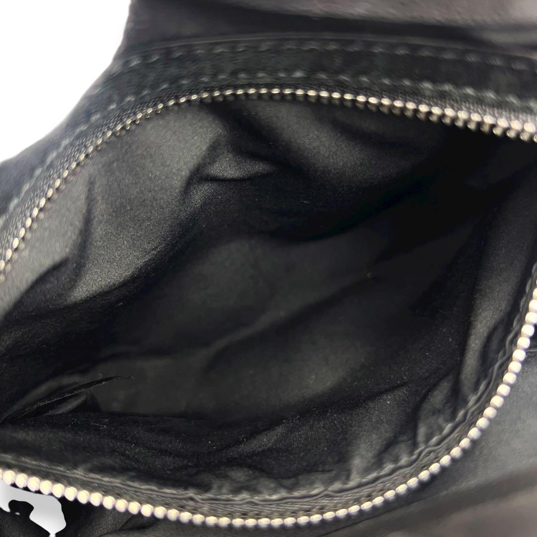 【美品】マルジェラ　グラムスラム　ラムスキン　ショルダーバッグ　ブラック　704