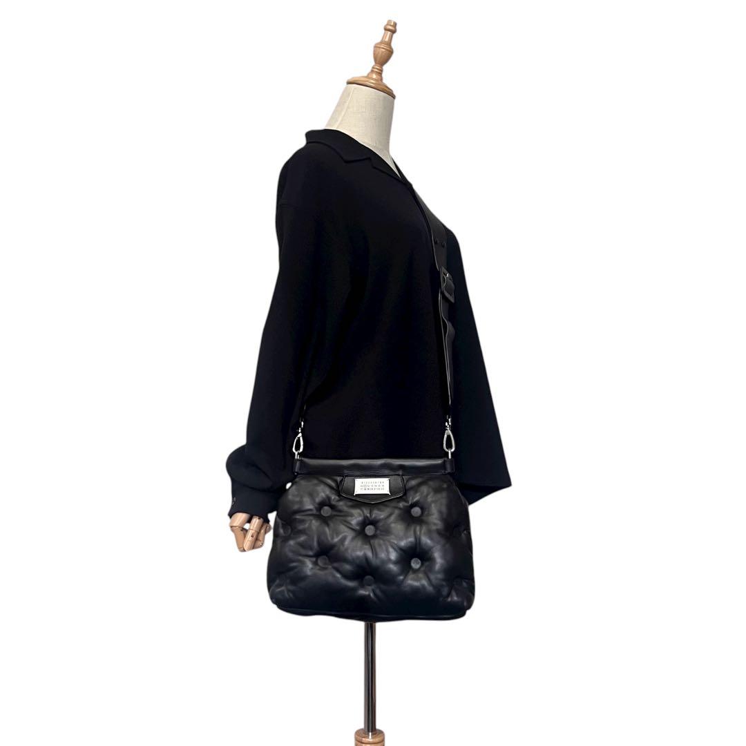 【美品】マルジェラ　グラムスラム　ラムスキン　ショルダーバッグ　ブラック　704