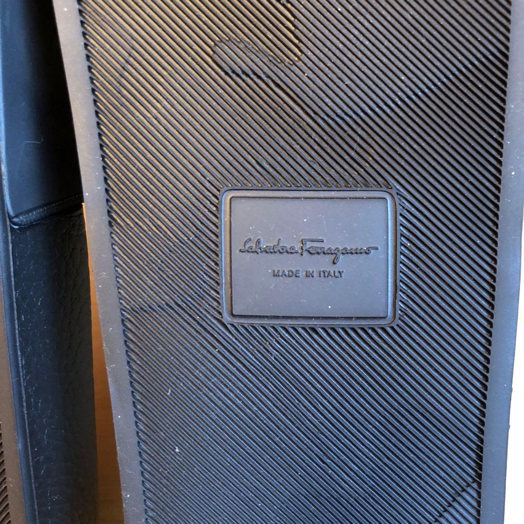 【新品未使用】フェラガモ　GROOVE ラバーサンダル　サイズ7