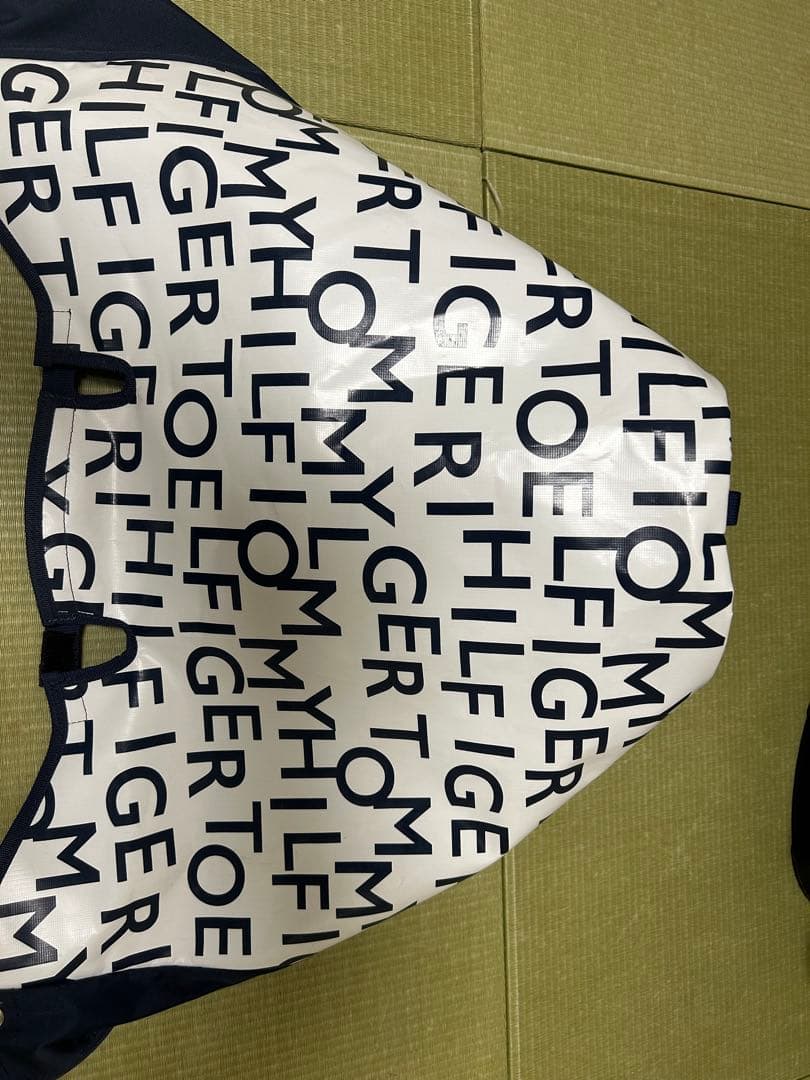 完売トミーヒルフィガー キャディバッグ 希少ロゴプリント　ヘッドカバー3点セット