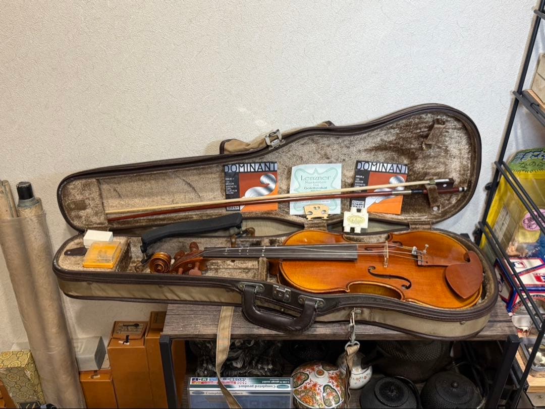 【送料込み】ハルシュタット　バイオリン 本体 ケース付き　付属品あり　4／4