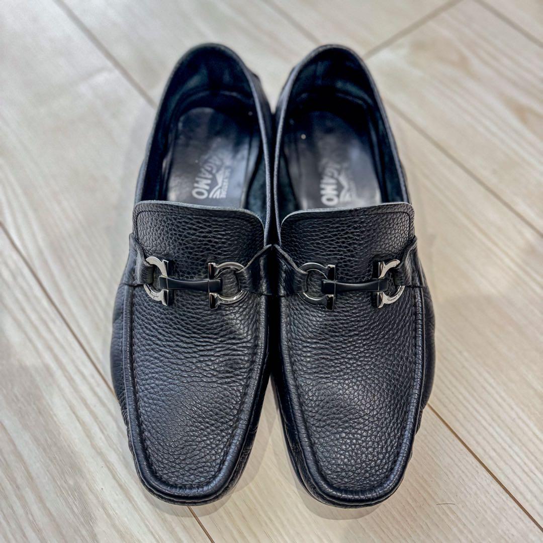 定番　フェラガモ　ローファー　ガンチーニ　黒