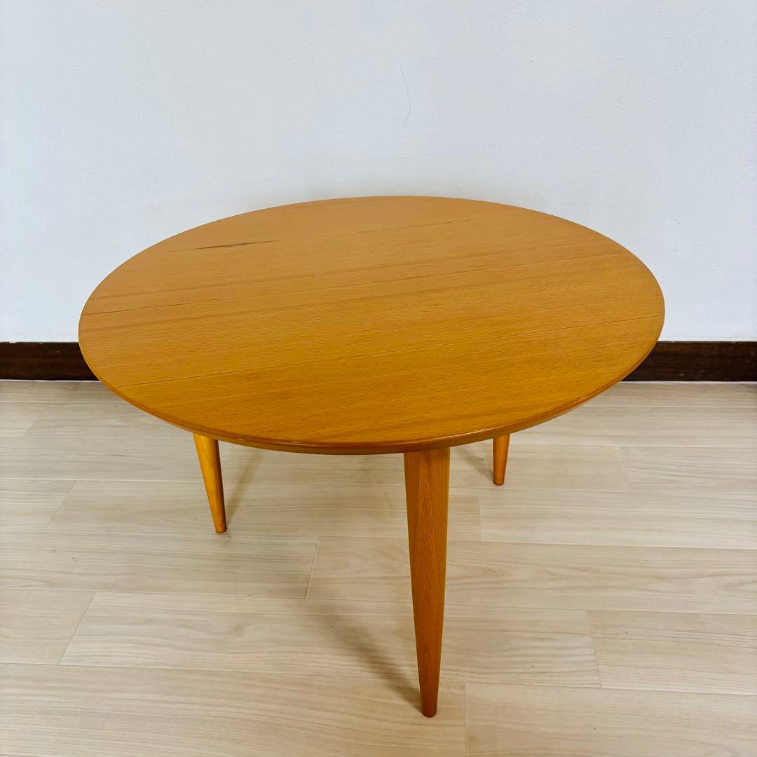 Hyllinge Mobler 円形木製テーブル