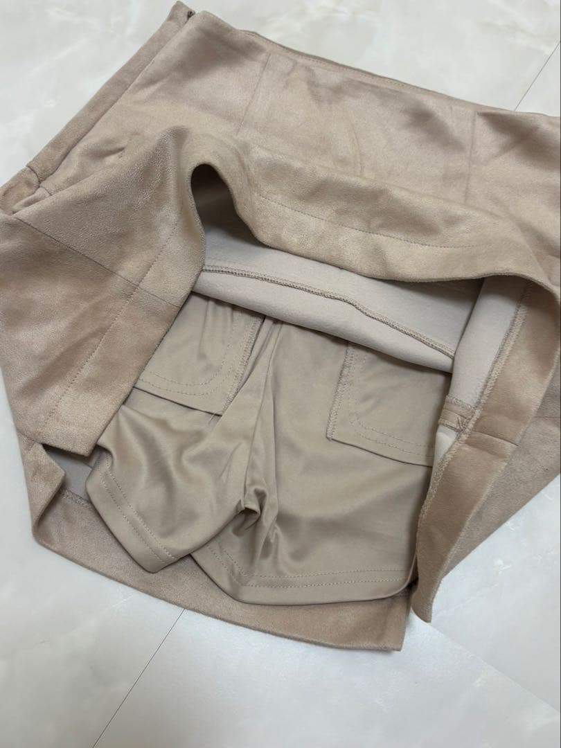 andmary Kate slit mini skirt アンドマリー