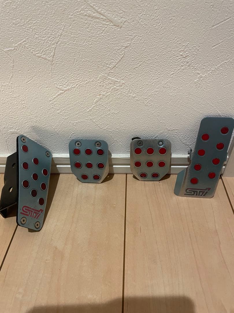 STI アクセル・ブレーキペダル 4点セット　GC8