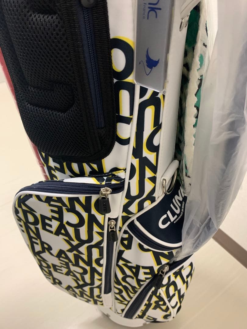 未使用品 CLUNK キャディバッグ 7型 ホワイト/ブラック/イエロー