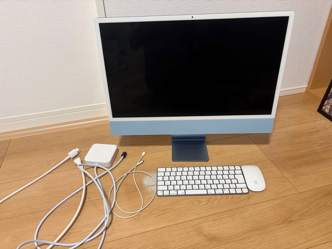 2023 iMac 24インチ8コアCPU M3チップ 8GBメモリ 256GB