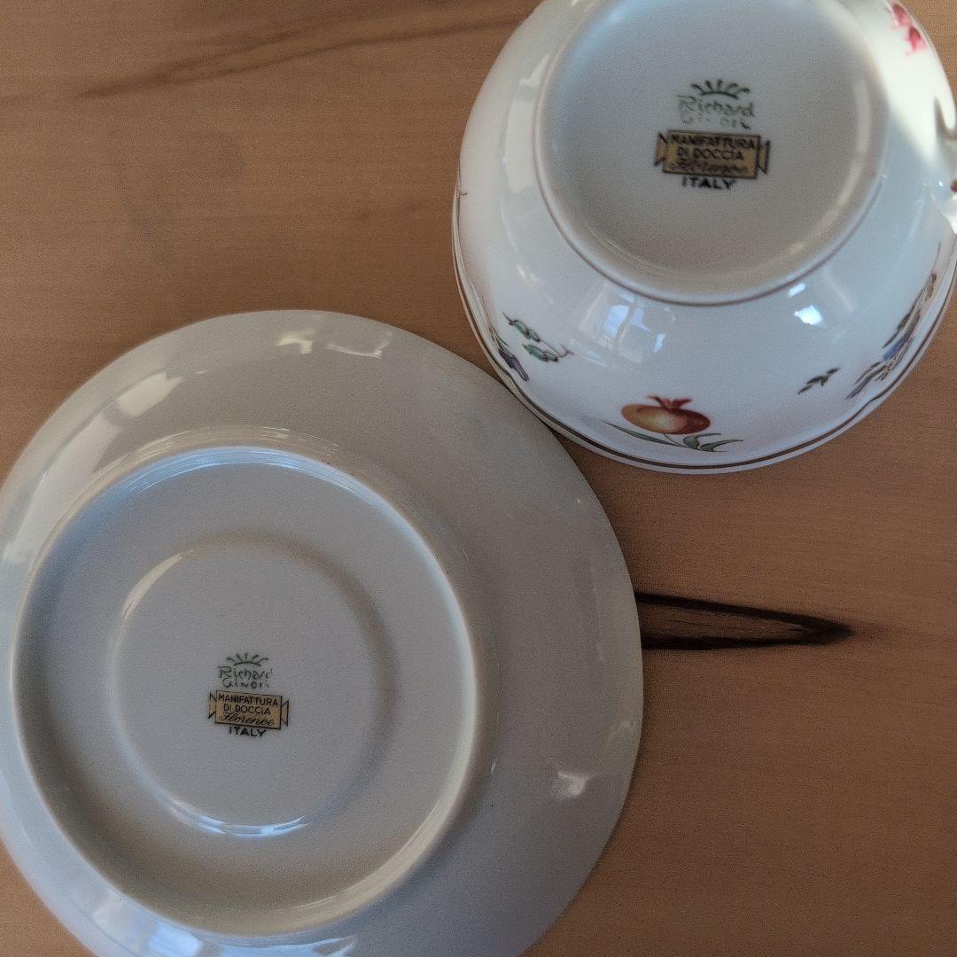 リチャードジノリ　イタリアンフルーツ　ティーカップ＆ソーサー　お皿のセット