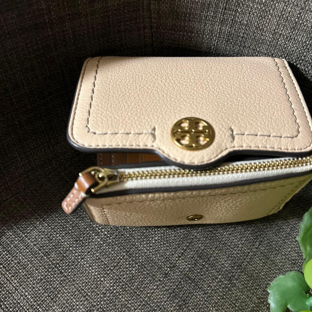 トリーバーチピンクベージュ レザー 三つ折り財布