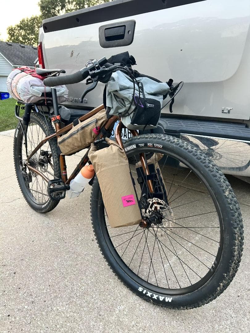 SWIFT INDUSTRIES ホールドファスト ハーフフレームバッグ L 黒