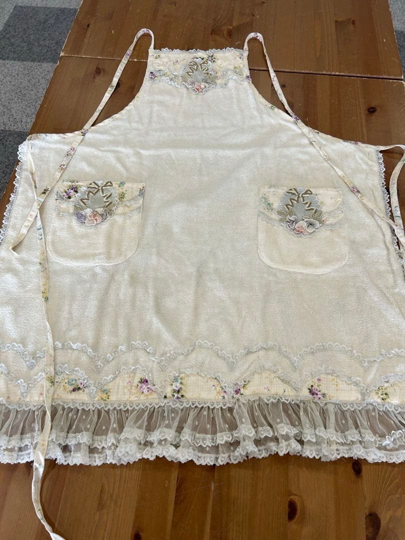 未使用さえらアキアカネ裏表リバーシブル☆レアレースフリルエプロン超可愛い素敵上品
