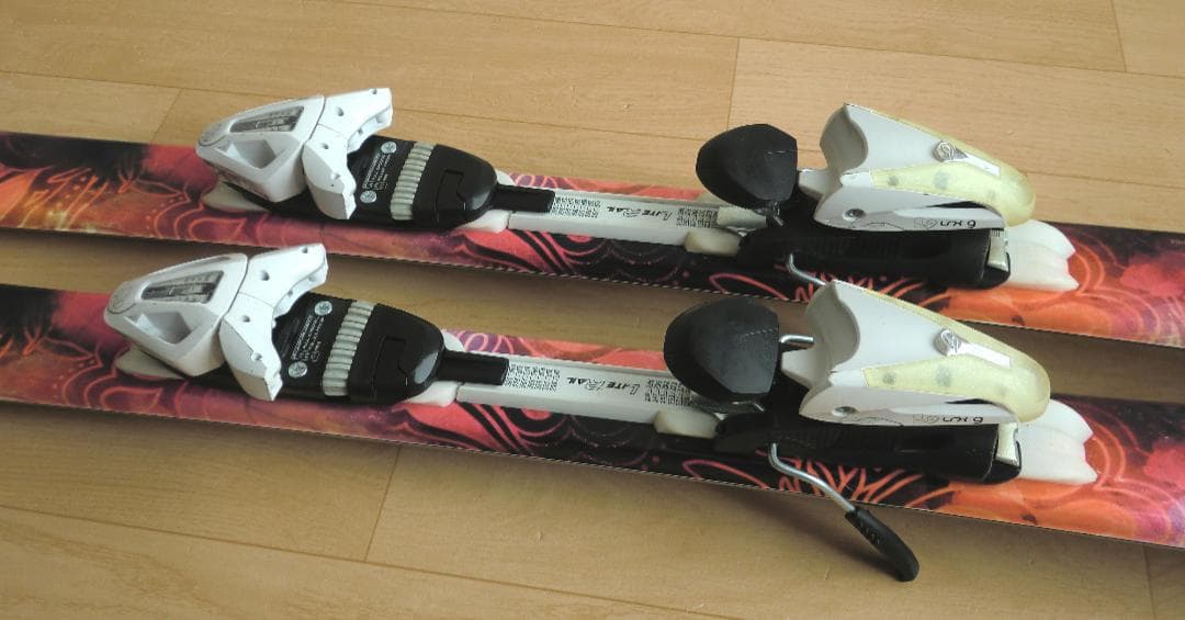 ■■送料無料■Hart■女性用スキーフルセット■板145靴24■メンテ付■■