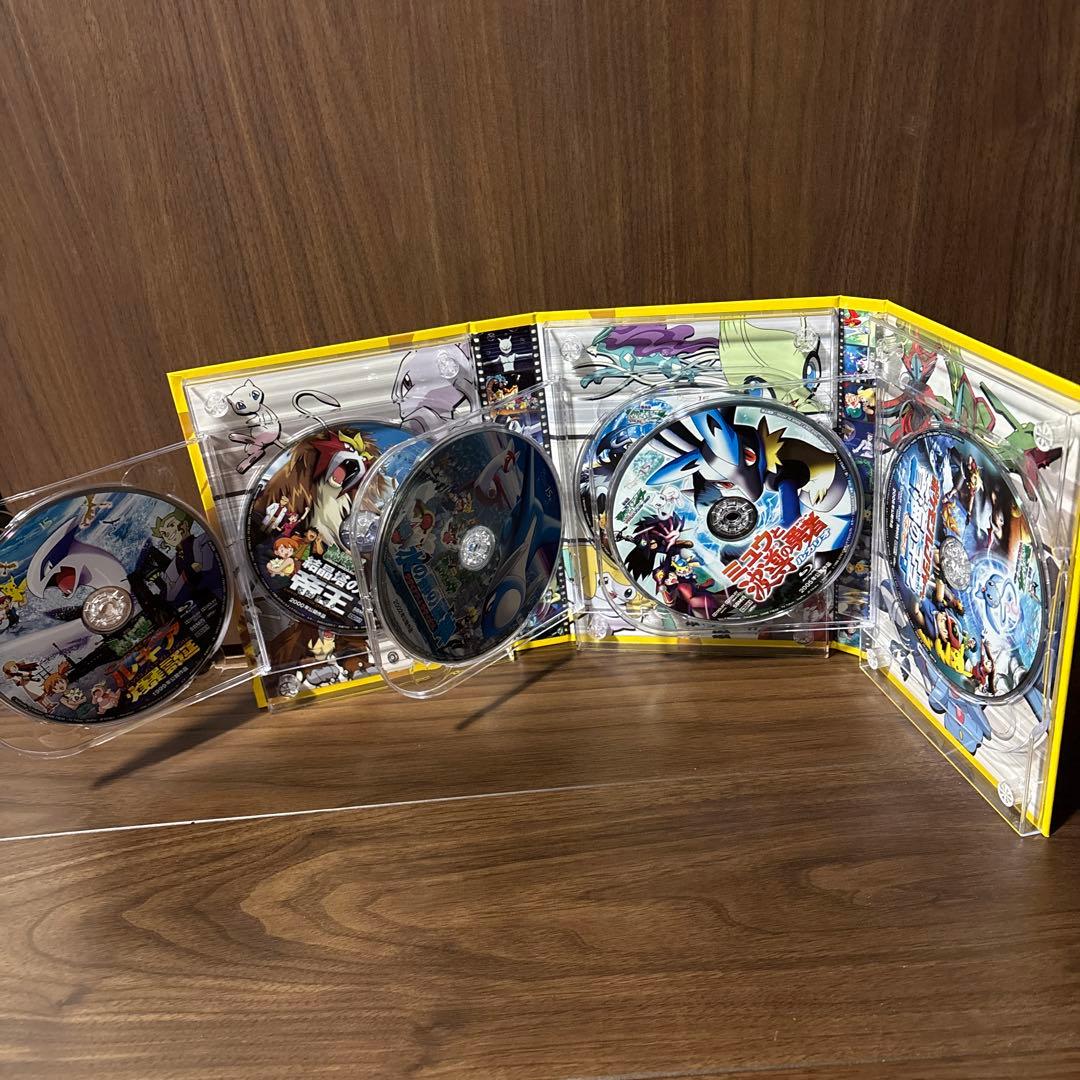 アニメ Pikachu The Movie Premium Box 1998-2010