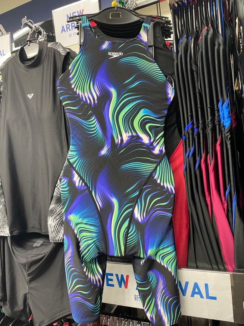 【タグ付き・新品未使用】2025春夏 speedoレディース 競泳練習用 水着