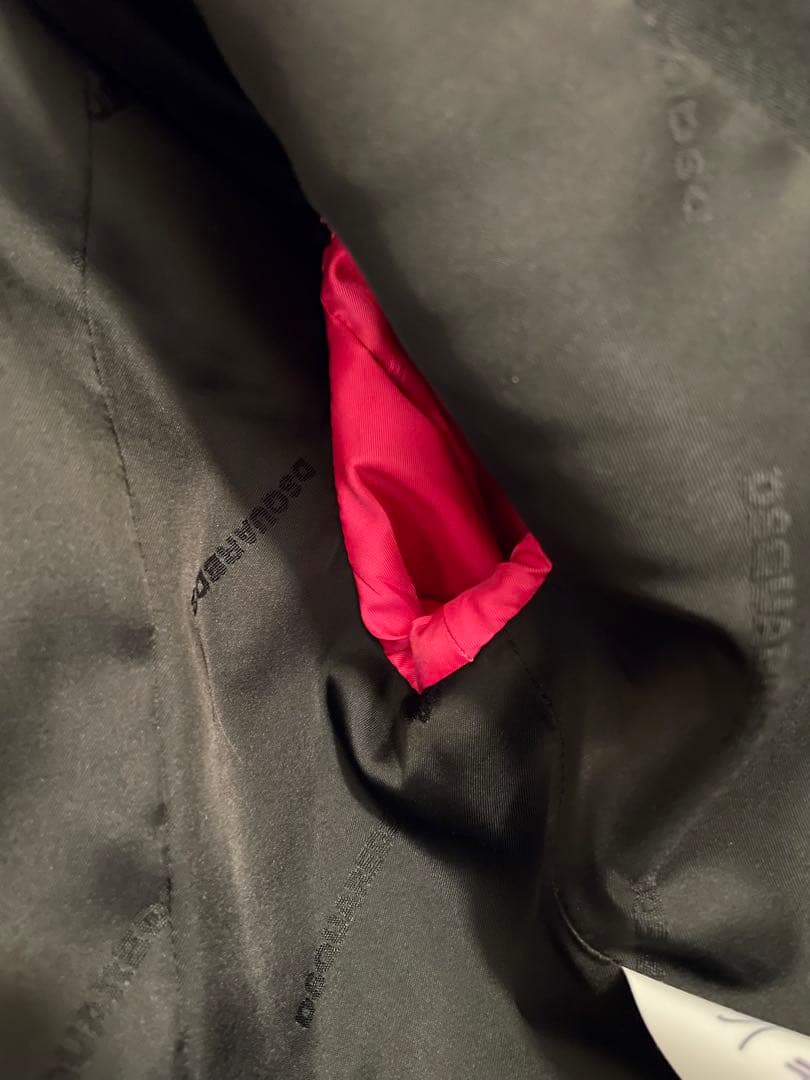 ☆新品同様☆大変お洒落なDSQUARED2 ブラック テーラードジャケット 38