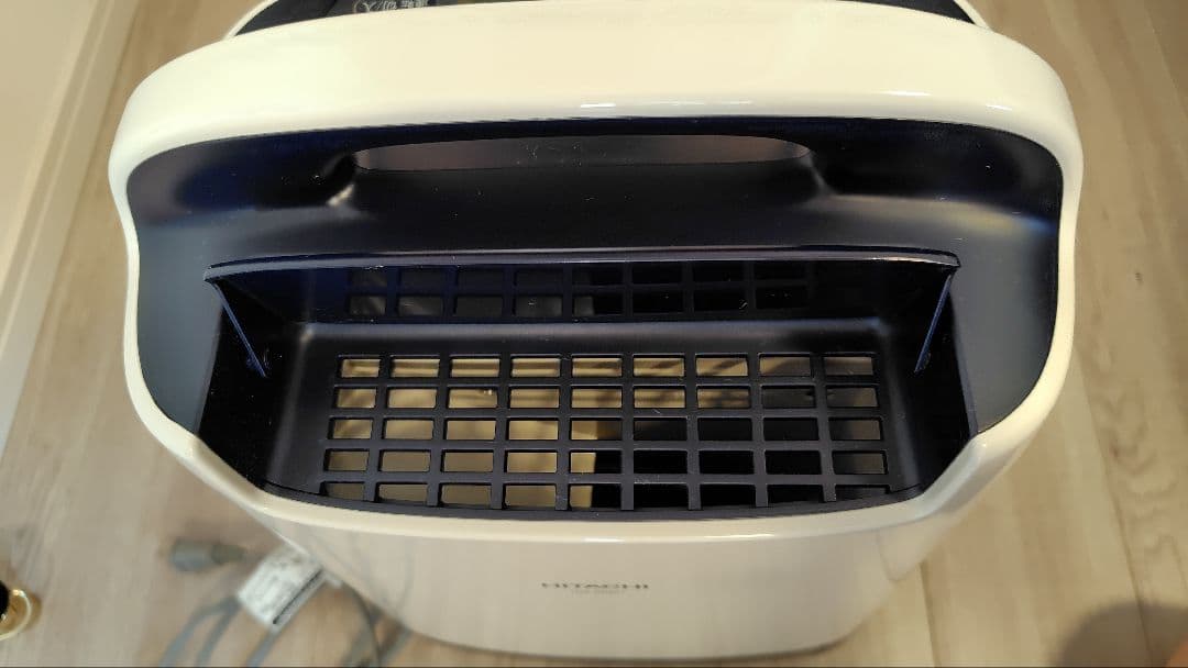 ✨美品✨ HITACHI HJS-DR601 除湿機　2022年製