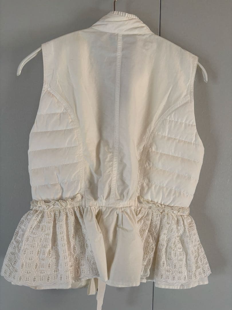 モンクレール　ダウンベスト　VALENSOLE　ナイロン　ホワイト　レース