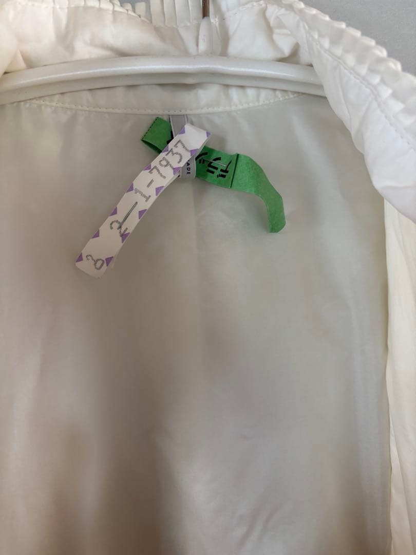 モンクレール　ダウンベスト　VALENSOLE　ナイロン　ホワイト　レース